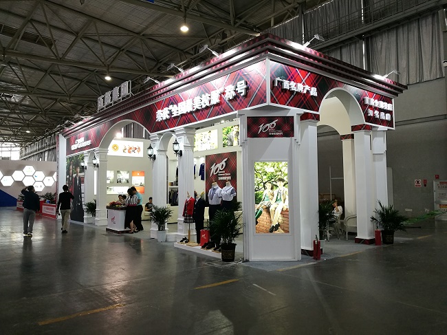 云南教育装备展示会-百裕集团展台